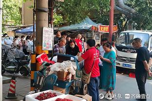 科尔谈萨里奇：拥有一个既能投又能传还有经验的大个子非常重要